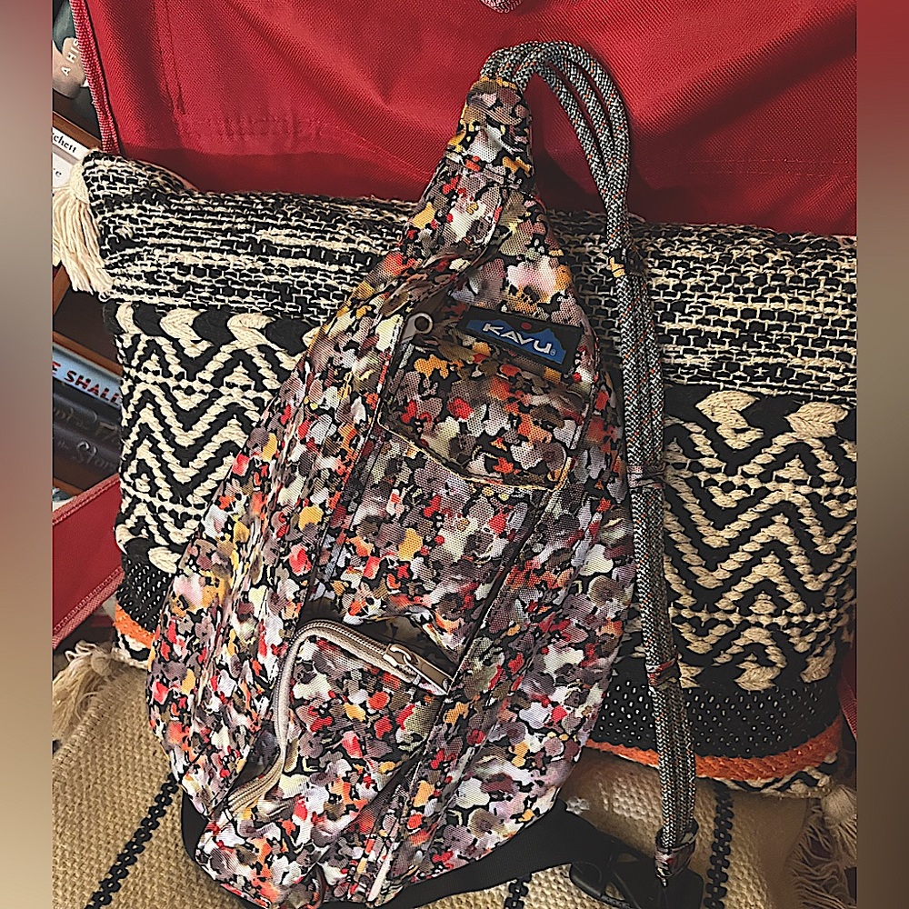 Kavu mini sling bag